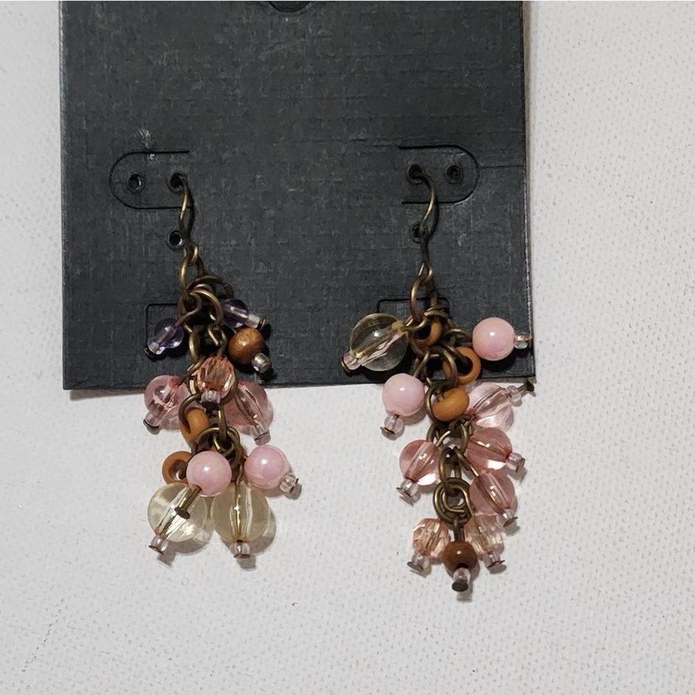 TRESKA Peachy Pink beaded dangle earrings new!!!